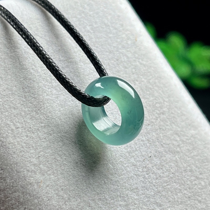 Jewelry & Watches Sp Z Oo Janów Lubelski - Natural Emerald Blue Water Lucky Bead